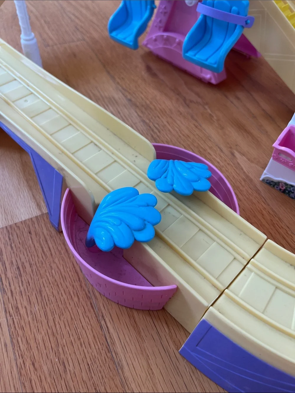 Mattel 2001 Barbie Kelly Kiddie Coaster amusement park playset.
